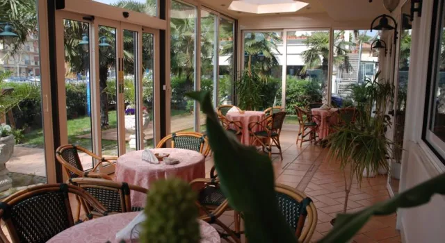 Residence Veliero a Riccione, vacanze al mare - foto 8