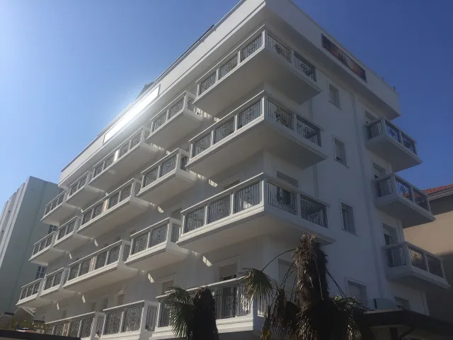 Residence Veliero a Riccione, vacanze al mare - foto 11